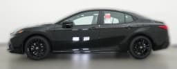 Toyota Camry SE (Natl) 2026 — side view