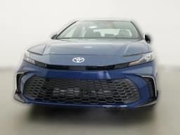Toyota Camry SE (Natl) 2026 — side view