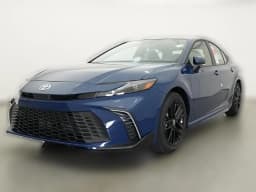 Toyota Camry SE (Natl) 2026 — side view