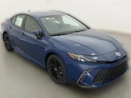 Toyota Camry SE (Natl) 2026 — side view