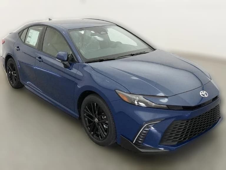 Toyota Camry SE (Natl) 2026 — side view
