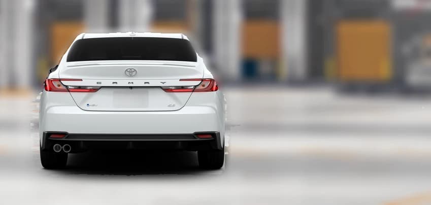 Toyota Camry SE (Natl) 2026 — side view