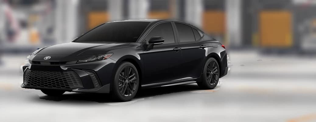 Toyota Camry SE (Natl) 2026 — side view