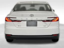 Toyota Camry SE (Natl) 2026 — side view
