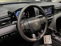 Toyota Camry SE (Natl) 2026 — side view