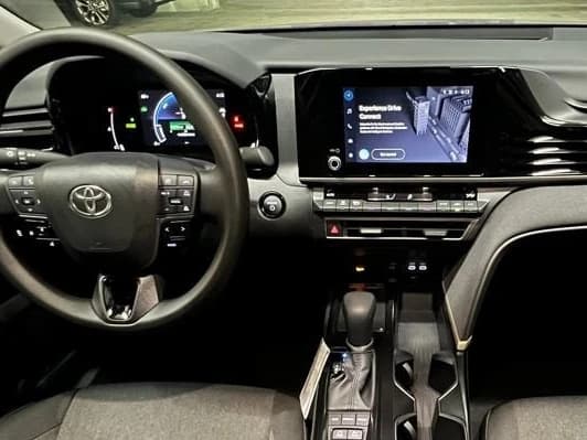 Toyota Camry SE (Natl) 2026 — side view