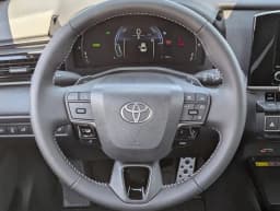 Toyota Camry SE (Natl) 2026 — side view