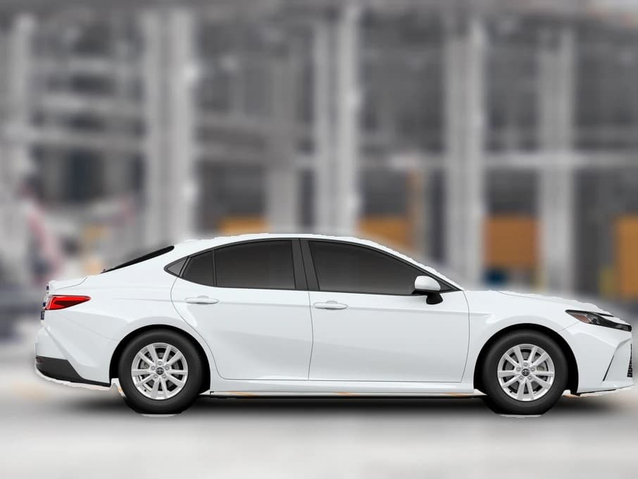 Toyota Camry SE (SE) 2026 — side view
