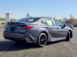 Toyota Camry SE (Natl) 2026 — side view