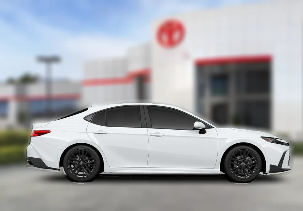Toyota Camry SE (Natl) 2026 — side view