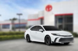Toyota Camry SE (Natl) 2026 — side view