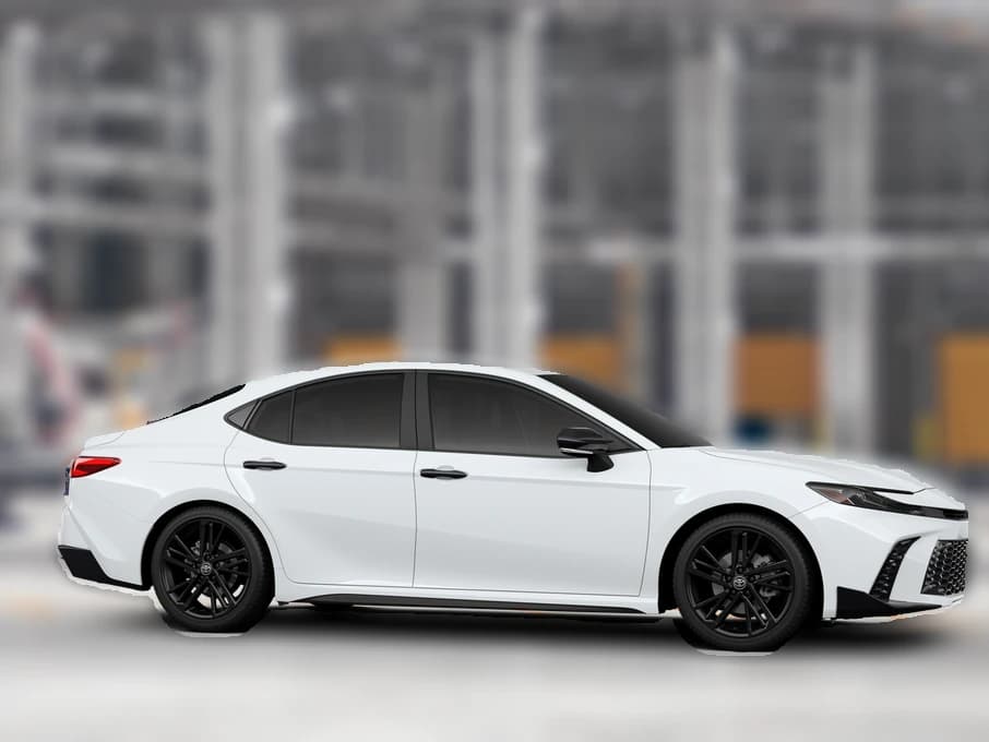 Toyota Camry SE (Natl) 2026 — side view