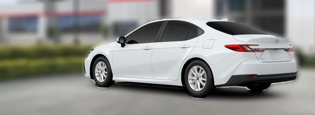 Toyota Camry LE (Natl) 2026 — side view