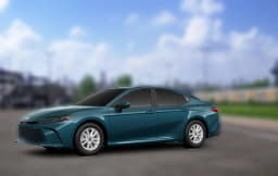 Toyota Camry LE (Natl) 2026 — side view