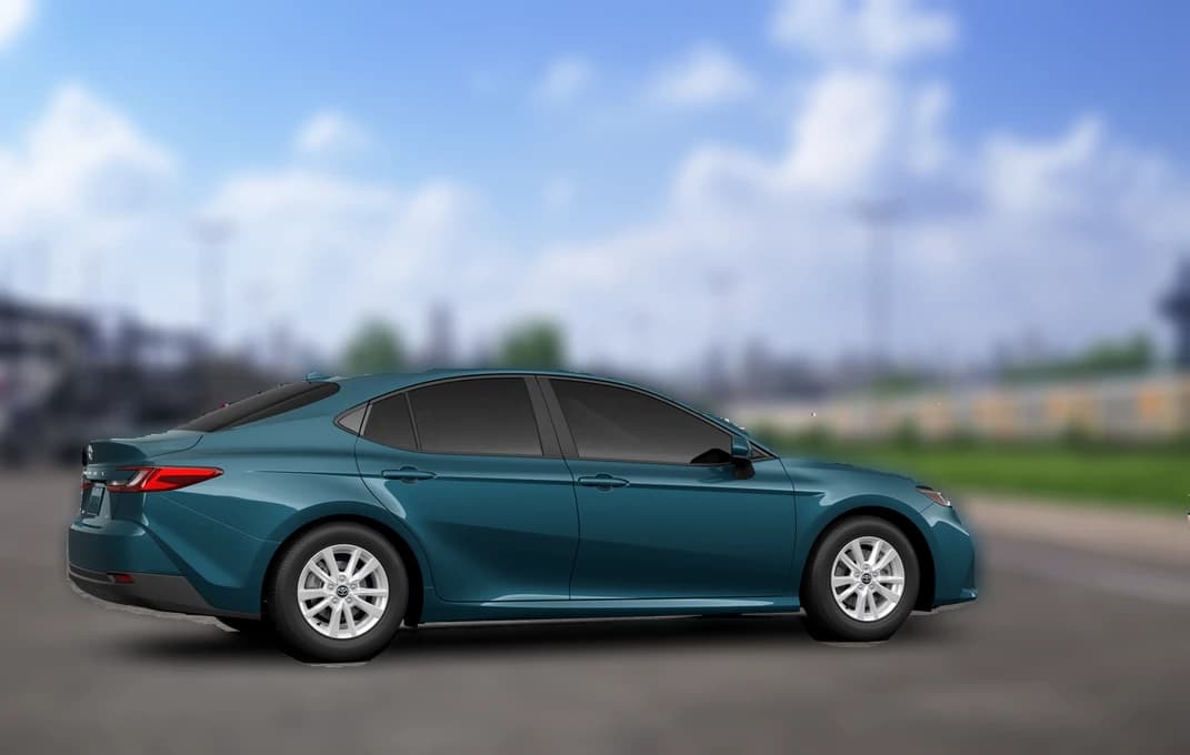 Toyota Camry LE (Natl) 2026 — side view