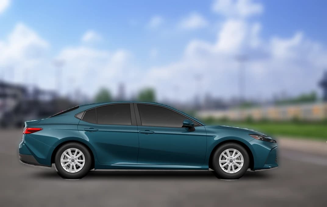 Toyota Camry LE (Natl) 2026 — side view