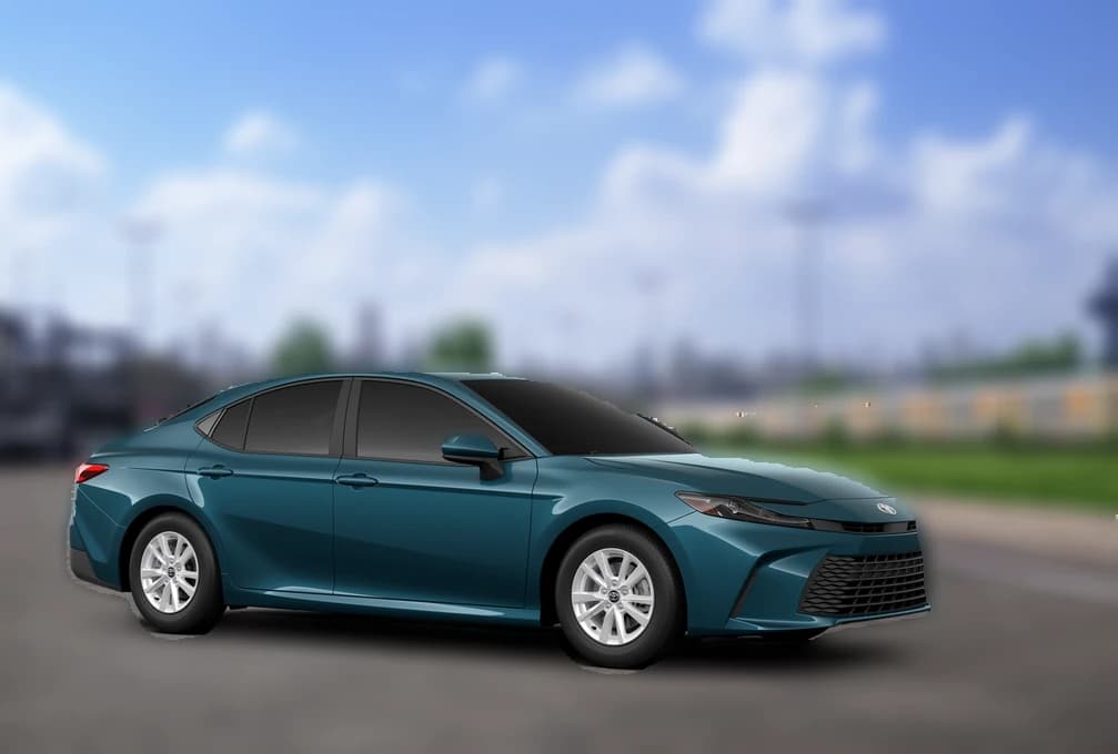 Toyota Camry LE (Natl) 2026 — side view