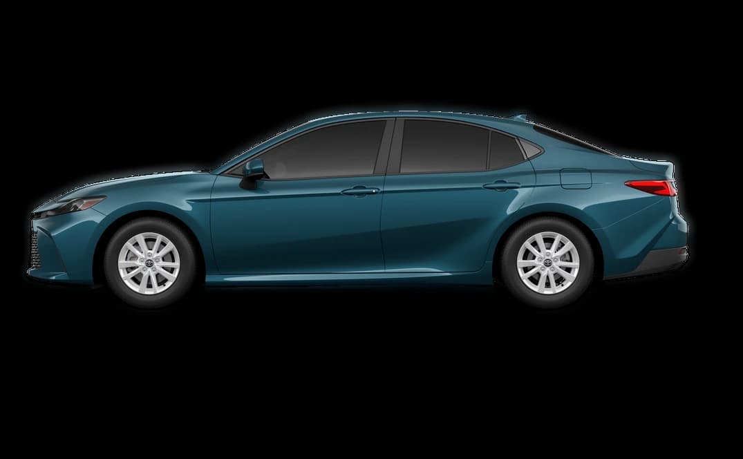 Toyota Camry LE (Natl) 2026 — side view