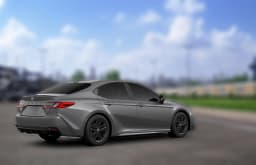 Toyota Camry SE (Natl) 2026 — side view