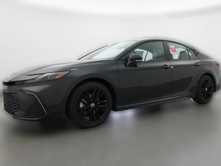 Toyota Camry SE (Natl) 2026 — side view
