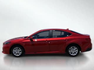 Toyota Camry LE (Natl)