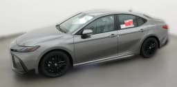 Toyota Camry SE (Natl) 2026 — side view