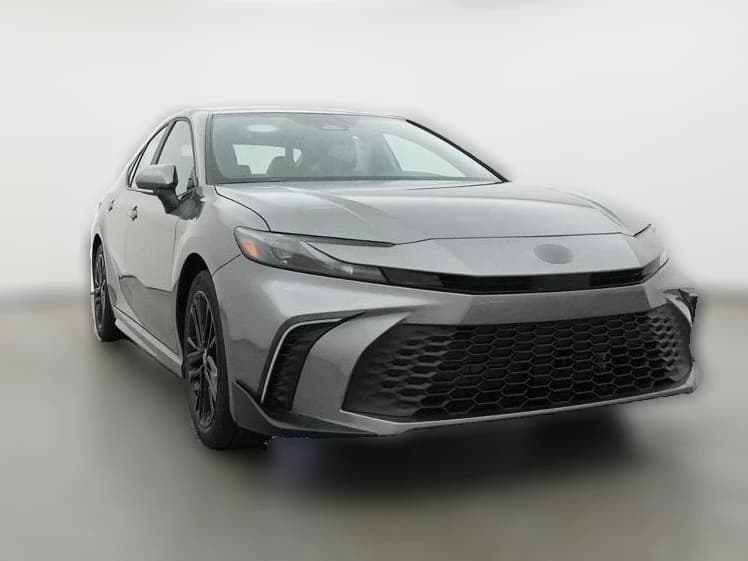 Toyota Camry SE (Natl) 2026 — side view