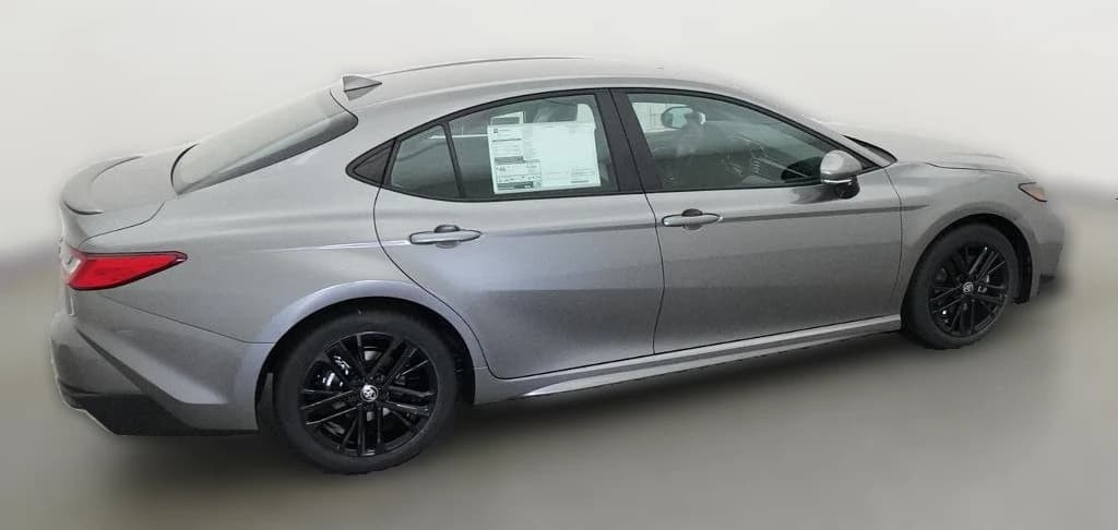 Toyota Camry SE (Natl) 2026 — side view