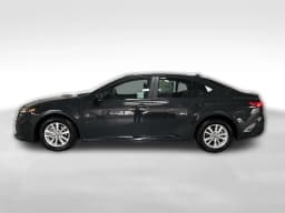 Toyota Camry LE (Natl) 2026 — side view
