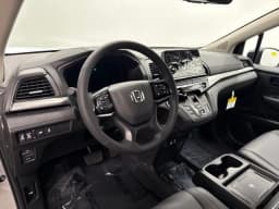 Honda Odyssey EX-L Auto 2026 — side view