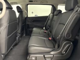 Honda Odyssey EX-L Auto 2026 — side view