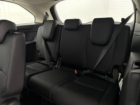Honda Odyssey EX-L Auto 2026 — side view