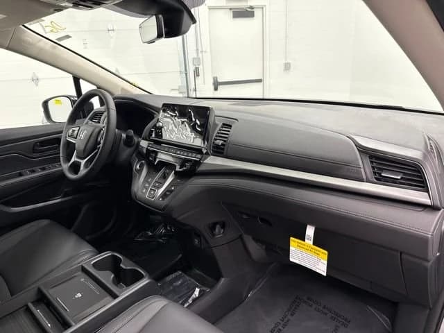 Honda Odyssey EX-L Auto 2026 — side view