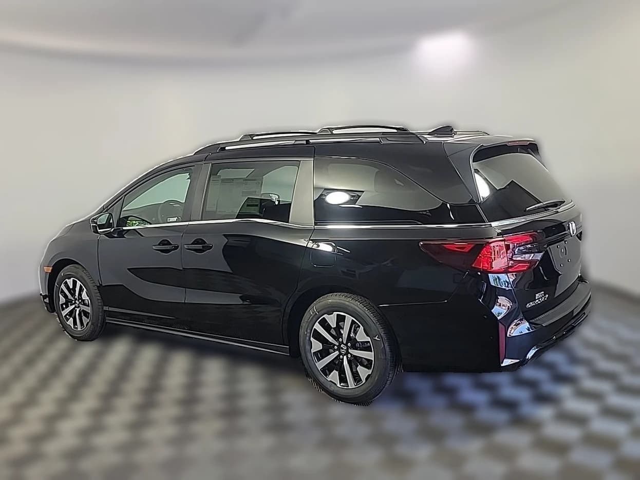 Honda Odyssey EX-L Auto 2026 — side view