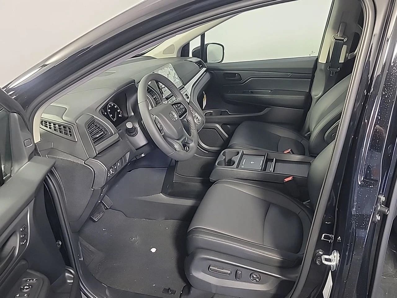 Honda Odyssey EX-L Auto 2026 — side view