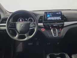 Honda Odyssey EX-L Auto 2026 — side view