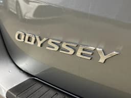 Honda Odyssey EX-L Auto 2027 — side view