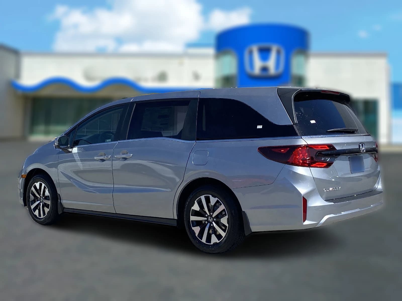 Honda Odyssey EX-L Auto 2026 — side view