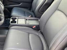 Honda Odyssey EX-L Auto 2026 — side view