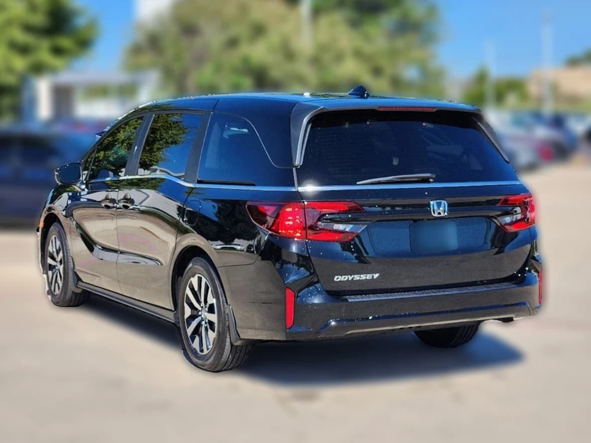 Honda Odyssey EX-L Auto 2026 — side view