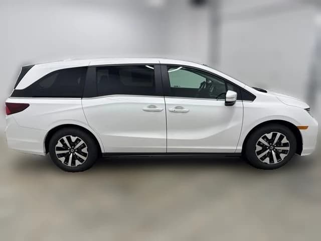 Honda Odyssey EX-L Auto 2026 — side view