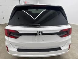 Honda Odyssey EX-L Auto 2026 — side view