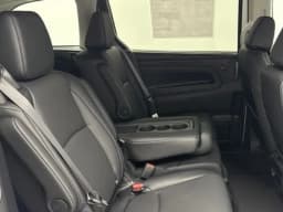 Honda Odyssey EX-L Auto 2026 — side view