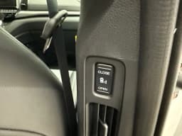 Honda Odyssey EX-L Auto 2026 — side view