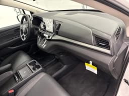 Honda Odyssey EX-L Auto 2026 — side view