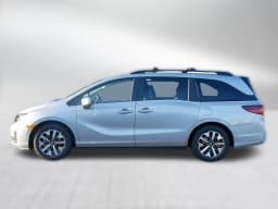 Honda Odyssey EX-L Auto 2026 — side view
