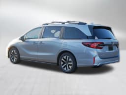 Honda Odyssey EX-L Auto 2026 — side view