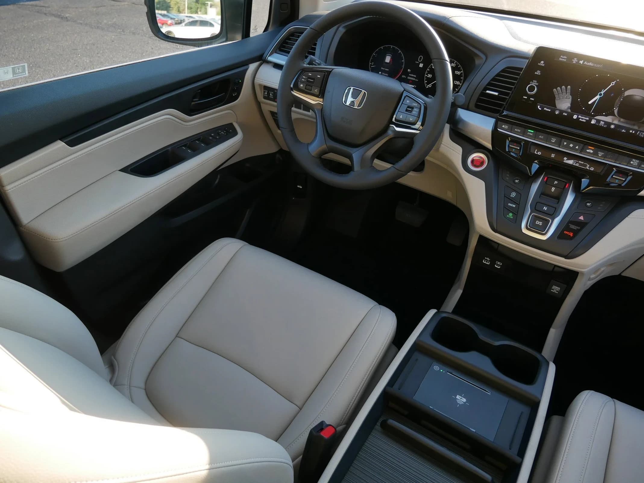 Honda Odyssey EX-L Auto 2026 — side view