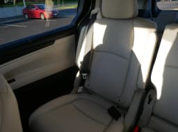 Honda Odyssey EX-L Auto 2026 — side view
