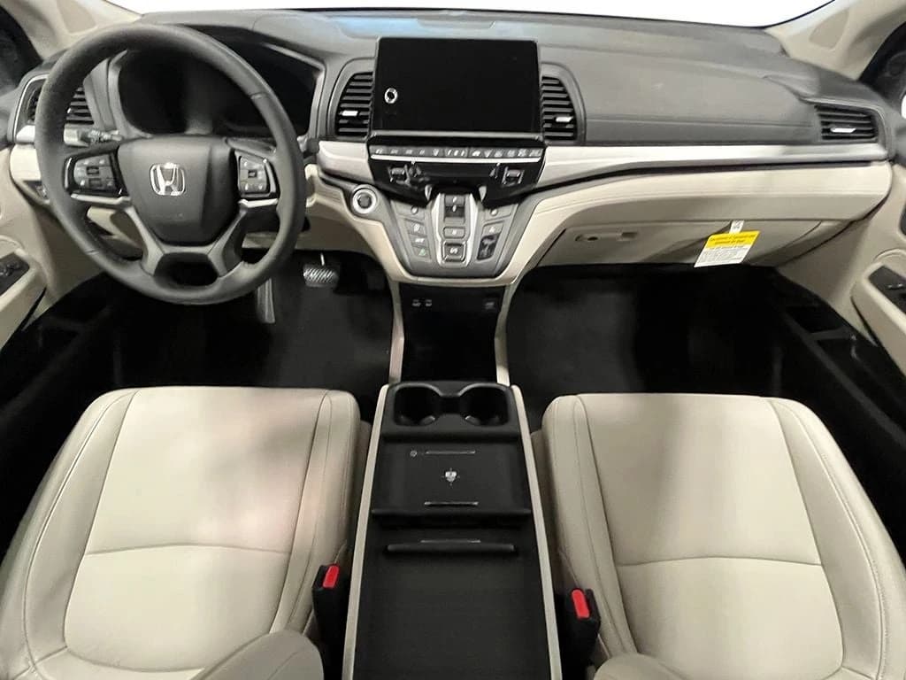 Honda Odyssey EX-L Auto 2026 — side view